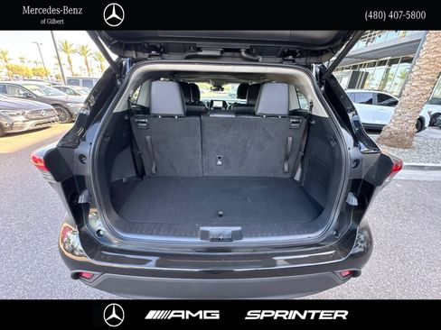 Used 2026 Toyota Highlander XLE AWD/4WD image 8