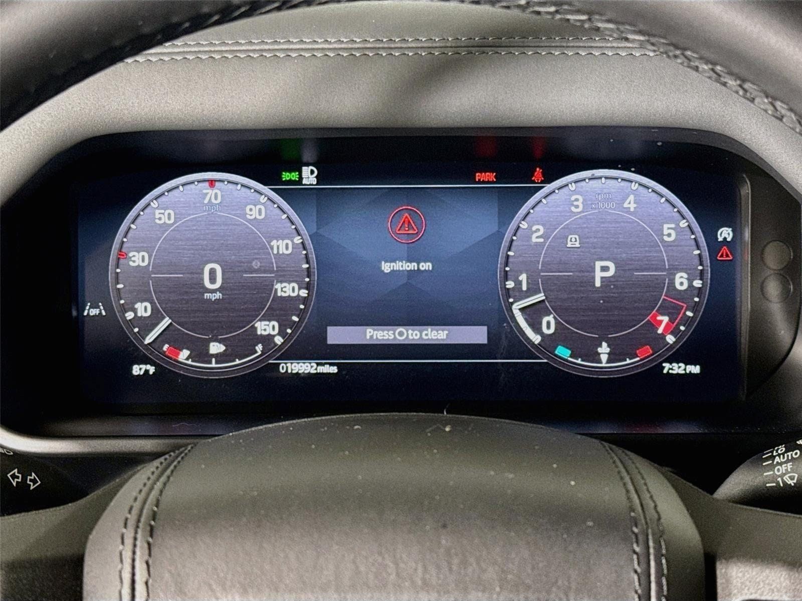 Used 2025 Land Rover Defender 110 X AWD/4WD image 13