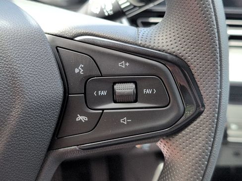 New 2026 Chevrolet Trax LS w/ LS Convenience Package FWD image 25