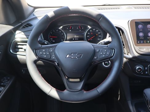 Used 2024 Chevrolet Equinox RS FWD image 14