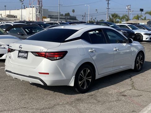 Used 2021 Nissan Sentra SV image 5