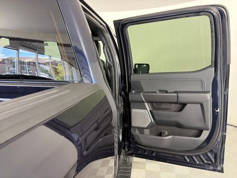 Used 2025 Ford F150 Lariat AWD/4WD image 29