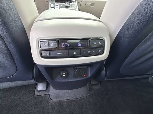 Used 2025 Hyundai Palisade Calligraphy AWD/4WD image 18
