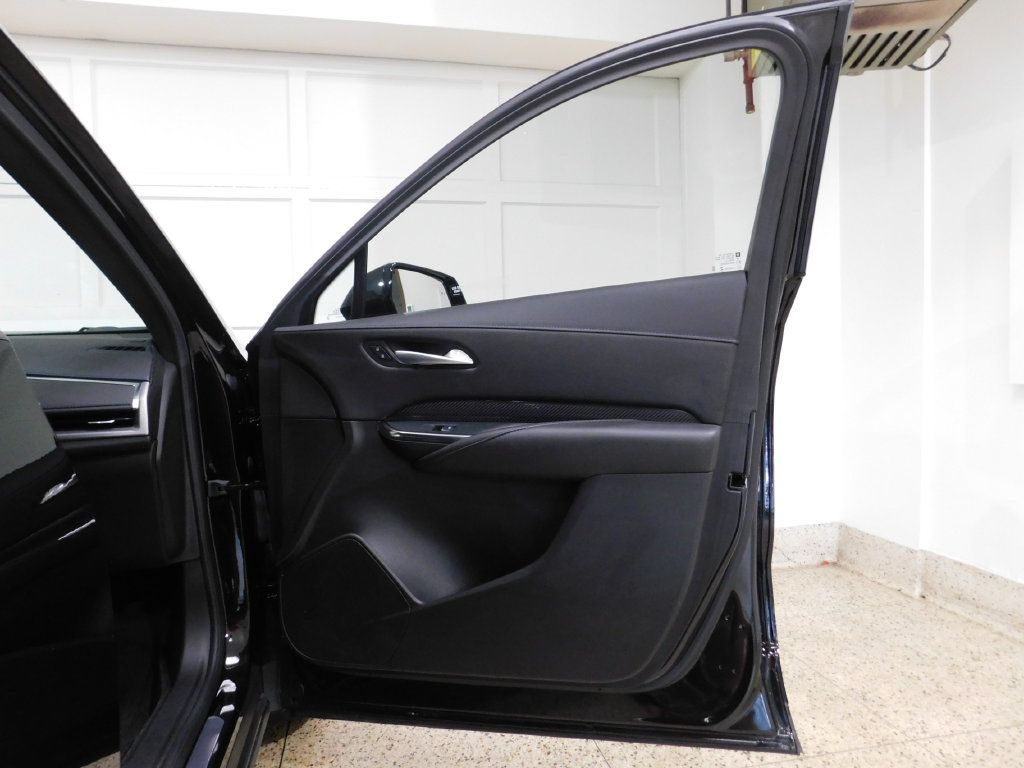 Used 2025 Cadillac XT4 Sport w/ LPO, Floor Liner Package AWD/4WD image 68