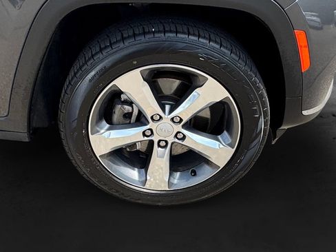 Used 2021 Jeep Grand Cherokee L Limited AWD/4WD image 13