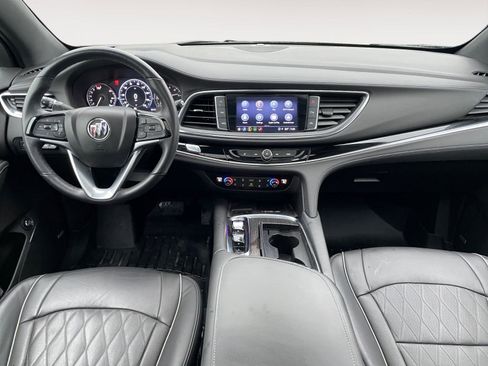 Used 2022 Buick Enclave Avenir w/ Avenir Technology Package AWD/4WD image 10