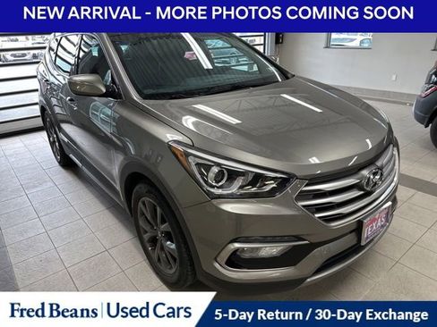 Used 2017 Hyundai Santa Fe Sport w/ 2.0T Ultimate Tech Package 05 FWD image 2