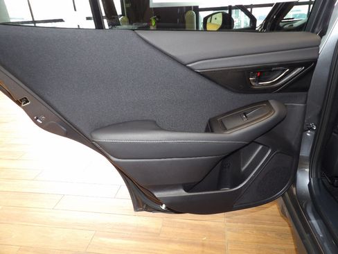 Used 2025 Subaru Outback Premium image 20