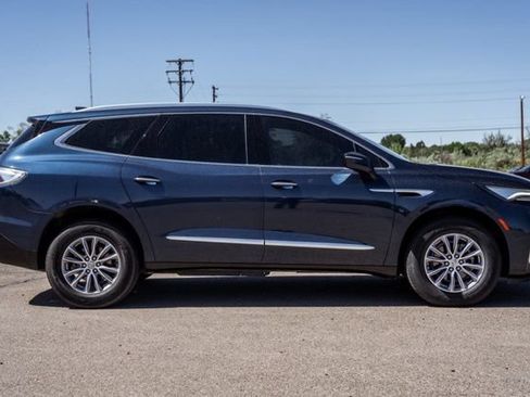 Used 2023 Buick Enclave Essence w/ LPO, Cargo Package FWD image 4