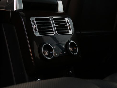 Used 2019 Land Rover Range Rover HSE image 47