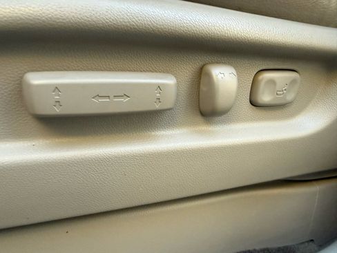 Used 2014 Honda Odyssey Touring image 43