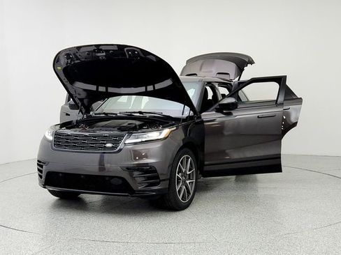New 2026 Land Rover Range Rover Velar Dynamic SE image 9