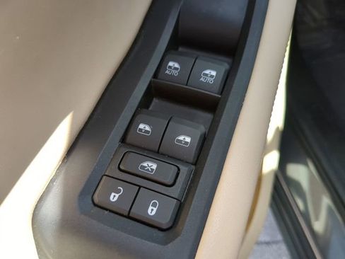 Used 2022 Jeep Grand Cherokee Limited image 18