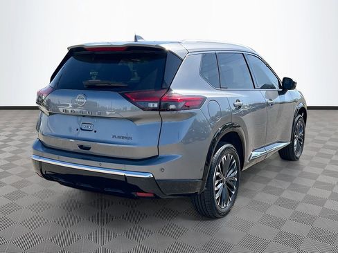 Used 2025 Nissan Rogue Platinum FWD image 7