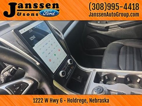 Used 2023 Ford Edge SEL AWD/4WD image 6