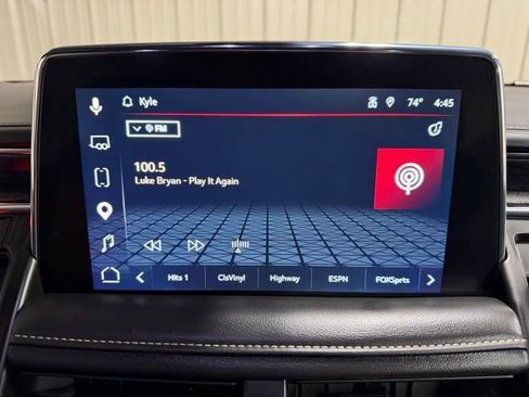 Used 2023 GMC Yukon XL SLT w/ SLT Premium Package AWD/4WD image 43