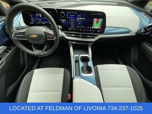 Certified 2025 Chevrolet Equinox EV LT image 19