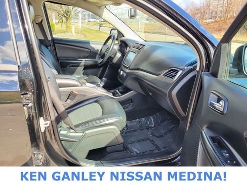 Used 2017 Dodge Journey Crossroad w/ Popular Equipment Group image 51