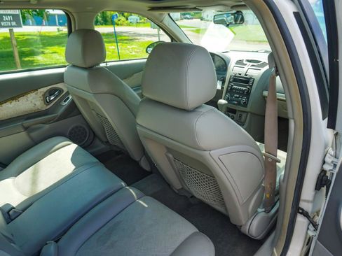 Used 2005 Chevrolet Malibu LT FWD image 17
