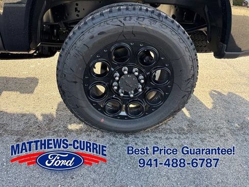 New 2026 Ford F250 Lariat w/ Black Appearance Package AWD/4WD image 16