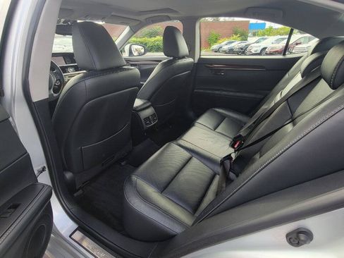 Used 2014 Lexus ES 350 w/ Luxury Package FWD image 25