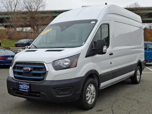 Certified 2022 Ford E-Transit image 4