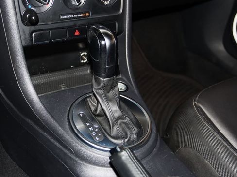 Used 2012 Volkswagen Beetle 2.5 FWD image 38