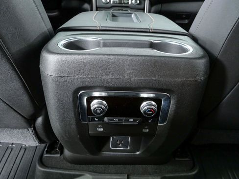 Used 2021 GMC Yukon XL AT4 w/ Technology Package AWD/4WD image 20