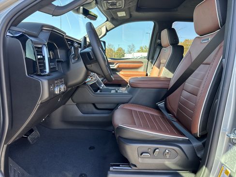 New 2026 GMC Sierra 2500 Denali Ultimate image 16