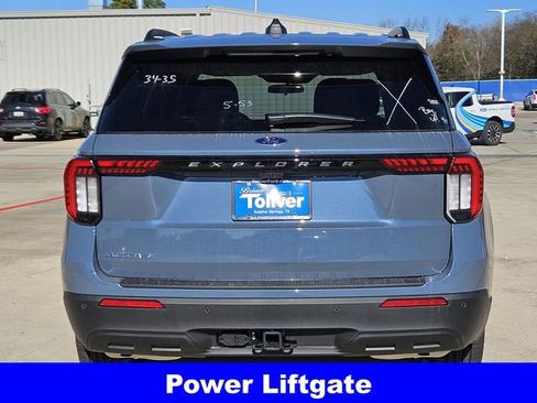 New 2026 Ford Explorer Active image 8