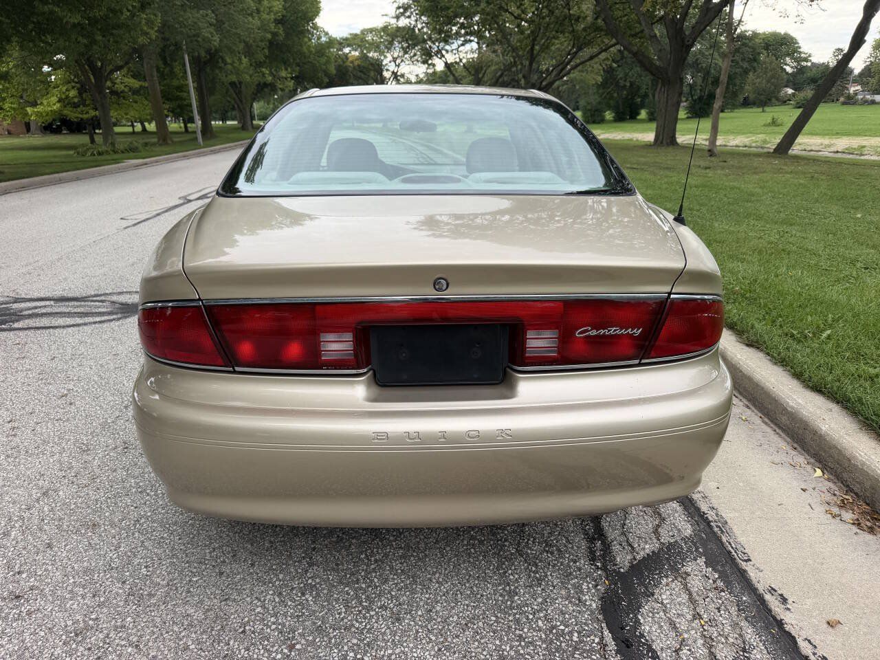Used 2004 Buick Century Custom FWD image 4