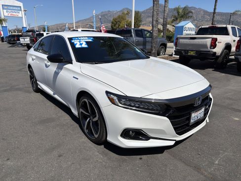 Used 2022 Honda Accord Sport image 2