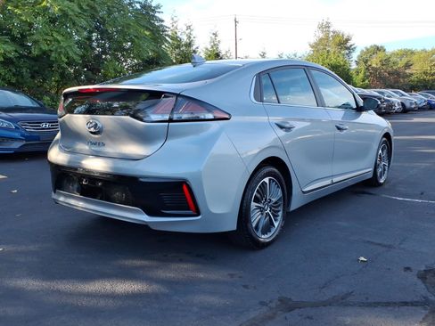Used 2022 Hyundai Ioniq SEL FWD image 5