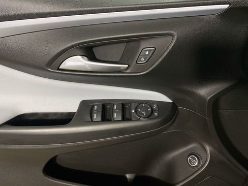 Used 2024 Buick Envista Sport Touring w/ Convenience I Package FWD image 13