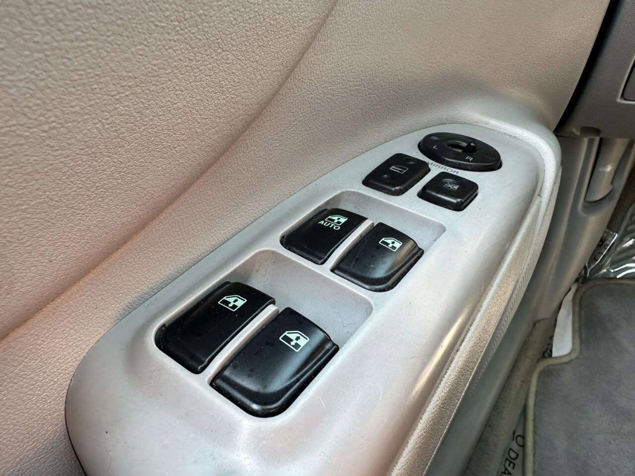 Used 2006 Hyundai Sonata LX FWD image 27