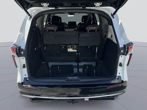 Used 2021 Toyota Sienna Platinum AWD/4WD image 27