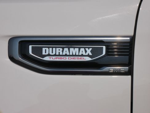 Used 2020 GMC Sierra 1500 AT4 w/ AT4 Premium Package image 16