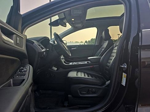 Used 2022 Ford Edge SEL w/ Convenience Package image 10