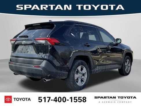 Used 2024 Toyota RAV4 XLE AWD/4WD image 7