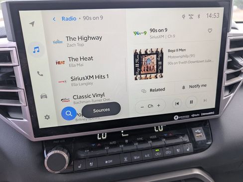 Used 2023 Toyota Tundra Limited w/ Power Package image 11