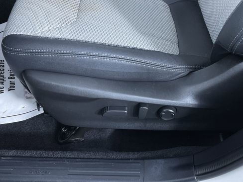 Used 2019 Subaru Forester Premium w/ All-Weather Package AWD/4WD image 13