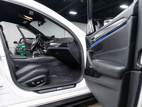 Used 2019 BMW M5 w/ Executive Package image 62