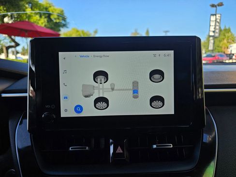 Used 2023 Toyota Corolla LE image 12