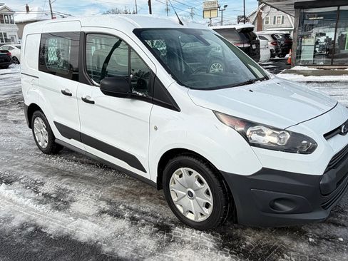 Used 2018 Ford Transit Connect XL image 3