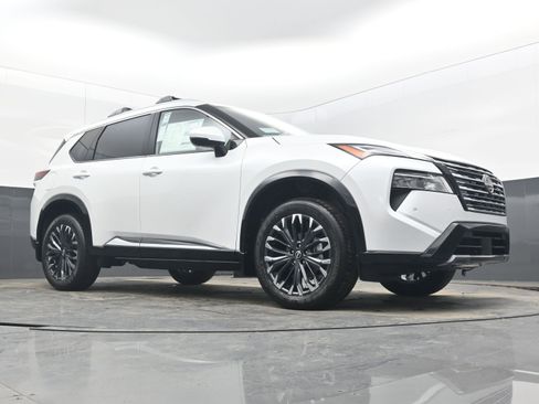 New 2026 Nissan Rogue Platinum image 20