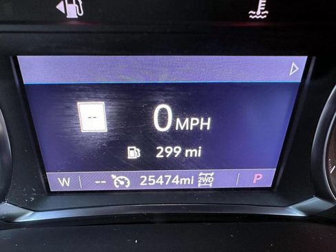 Used 2023 GMC Acadia SLT w/ Preferred Package AWD/4WD image 30