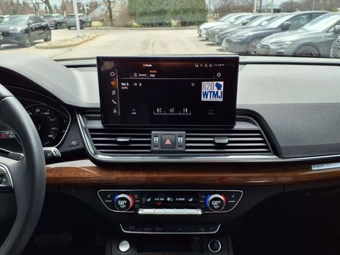 Used 2023 Audi Q5 2.0T Premium w/ Convenience Package AWD/4WD image 15