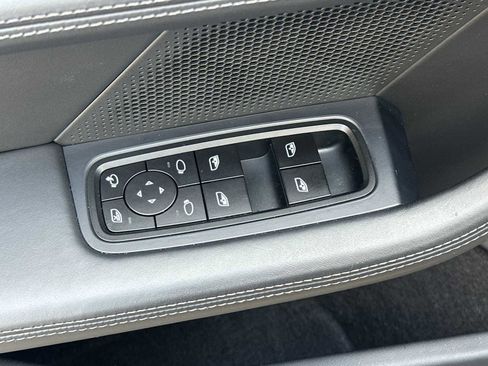 Certified 2025 Porsche Taycan 4S image 13