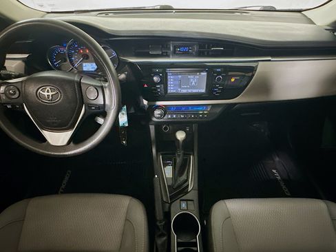 Used 2014 Toyota Corolla LE FWD image 26