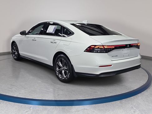 Used 2023 Honda Accord EX image 7